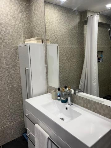 2 Bedroom Chelsea Apartment Londen Buitenkant foto
